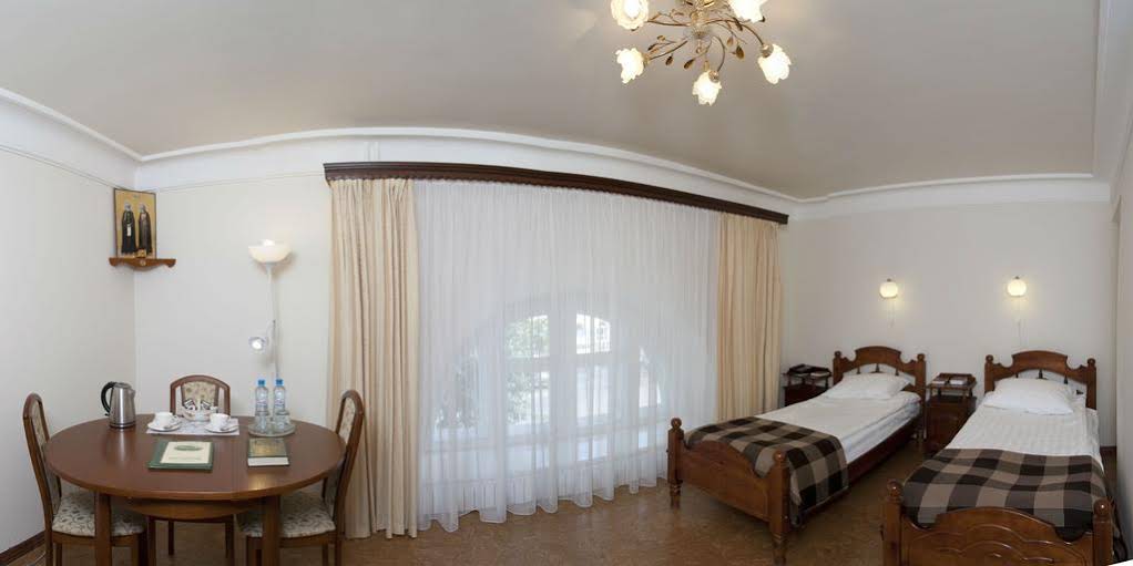 The Old Lavry Hotel