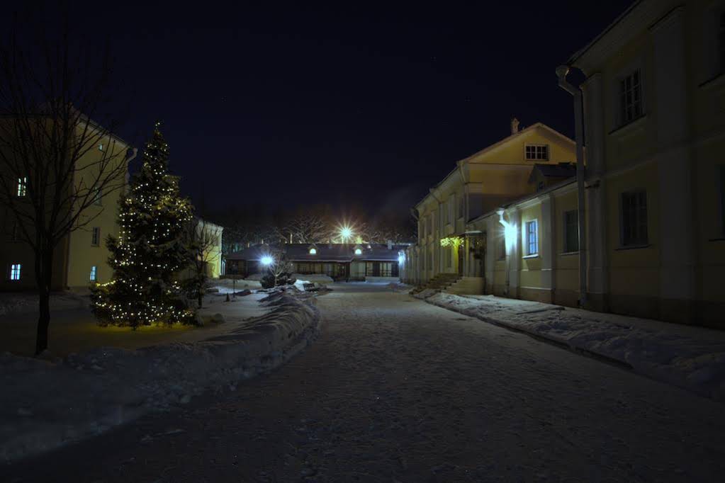 The Old Lavry Hotel
