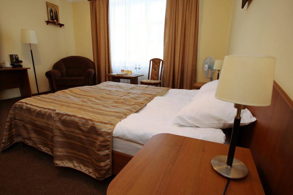 The Old Lavry Hotel