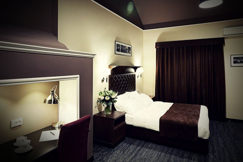 11 Hotel&Garden