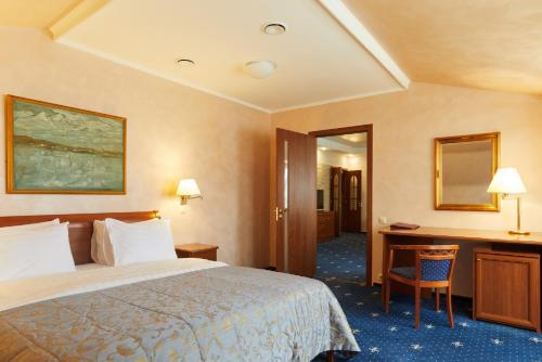 Armenia Hotel