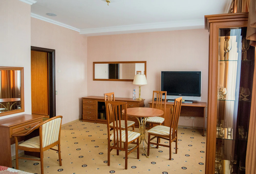 Profit Hotel
