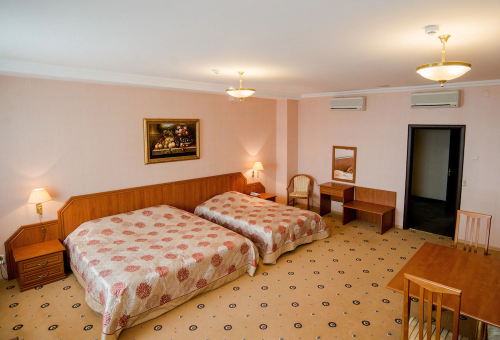 Profit Hotel