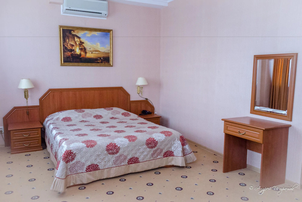 Profit Hotel