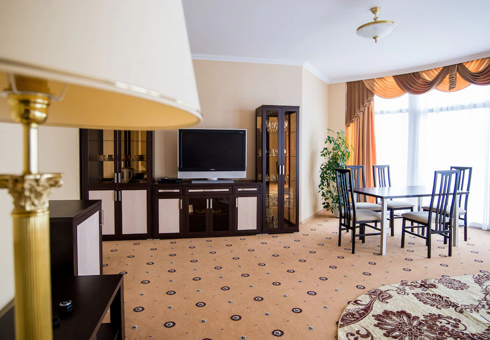 Profit Hotel
