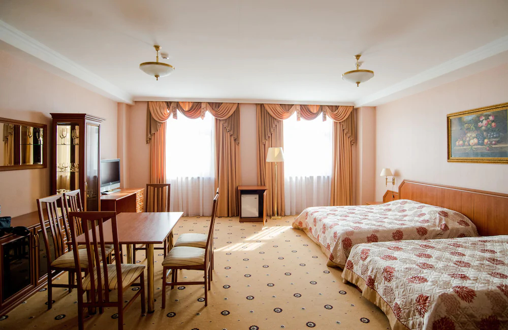 Profit Hotel
