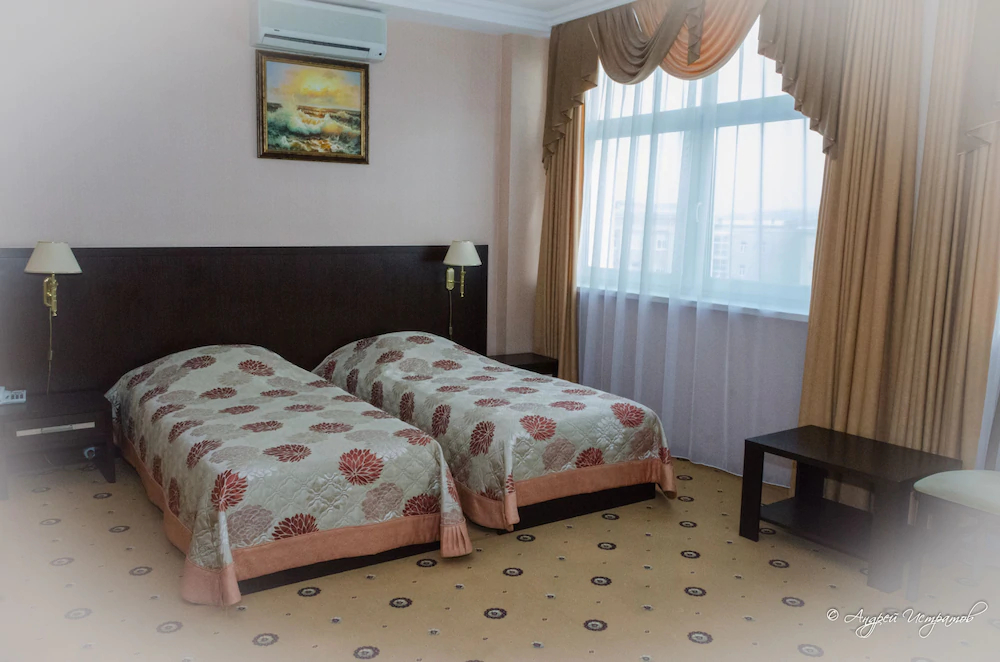 Profit Hotel