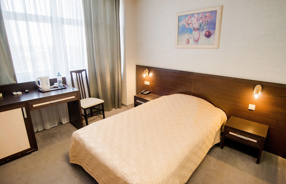 Profit Hotel