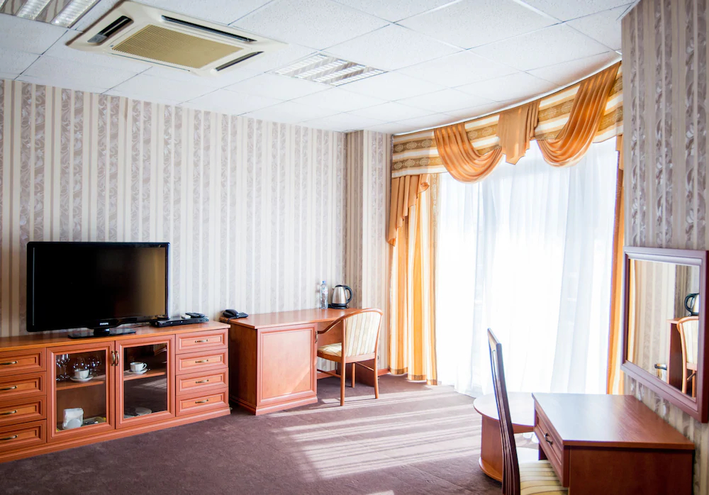 Profit Hotel