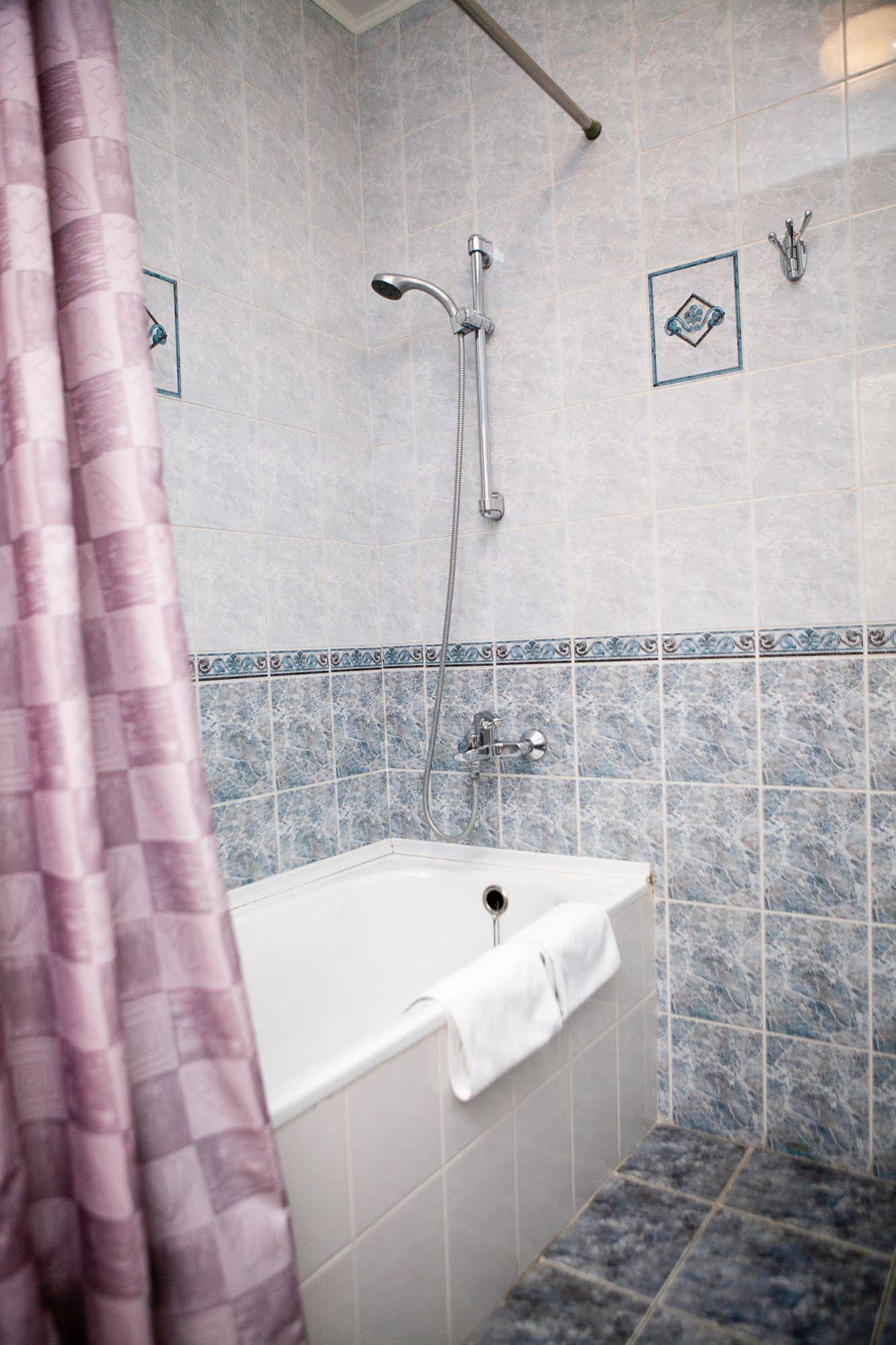U Zolotykh Vorot Hotel