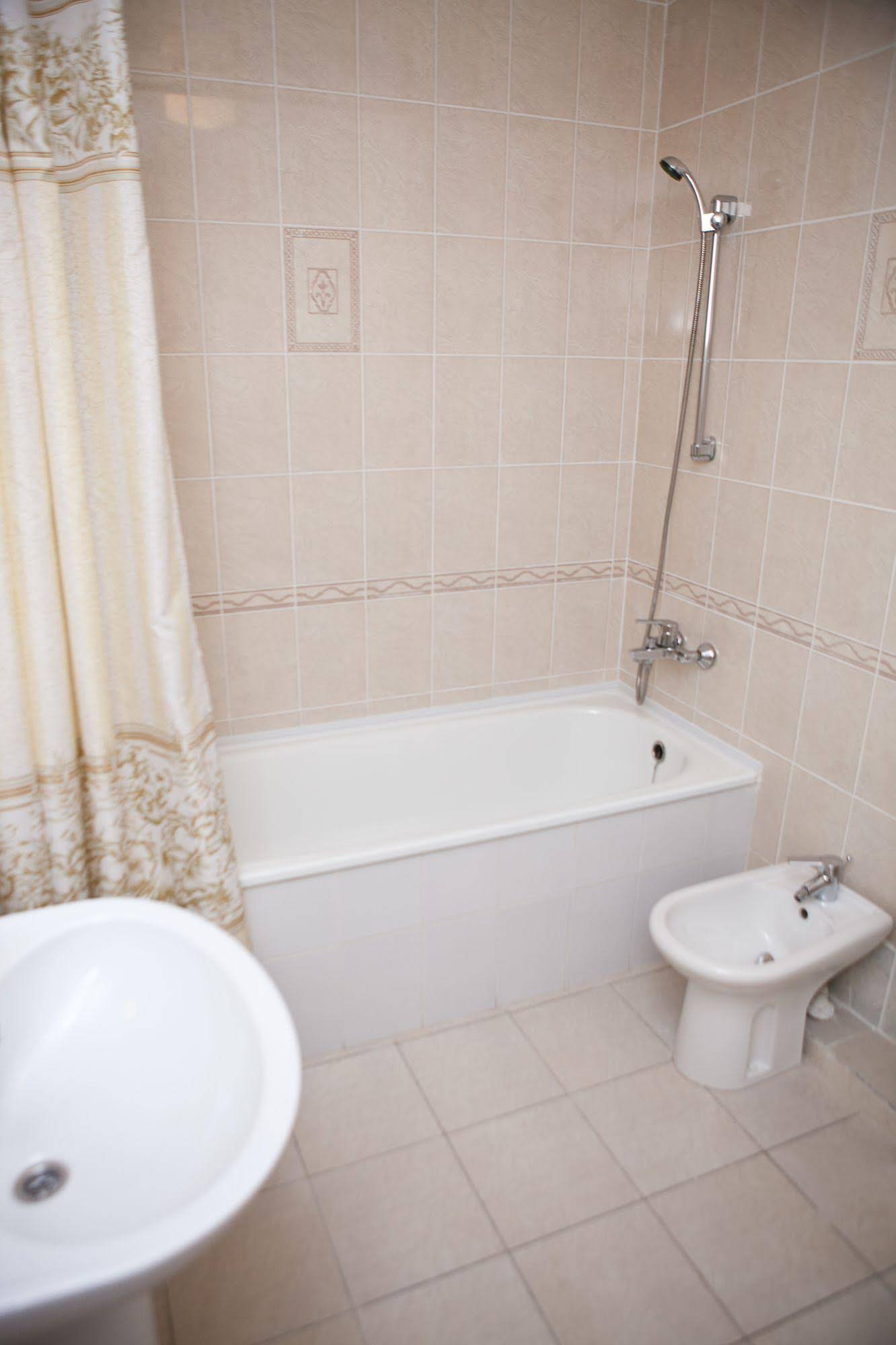 U Zolotykh Vorot Hotel