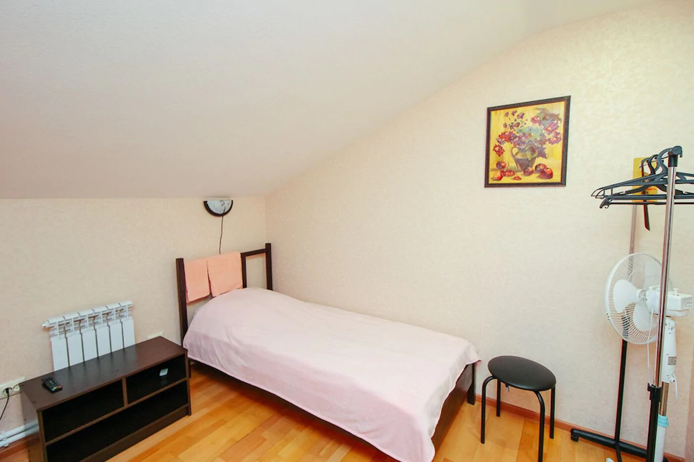 Zhele Guest House