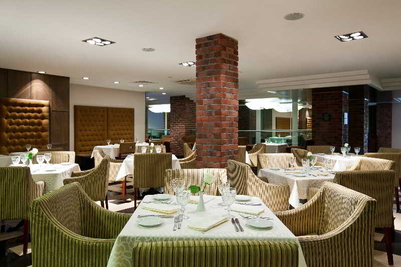 Benefit Plaza Congress Hotel