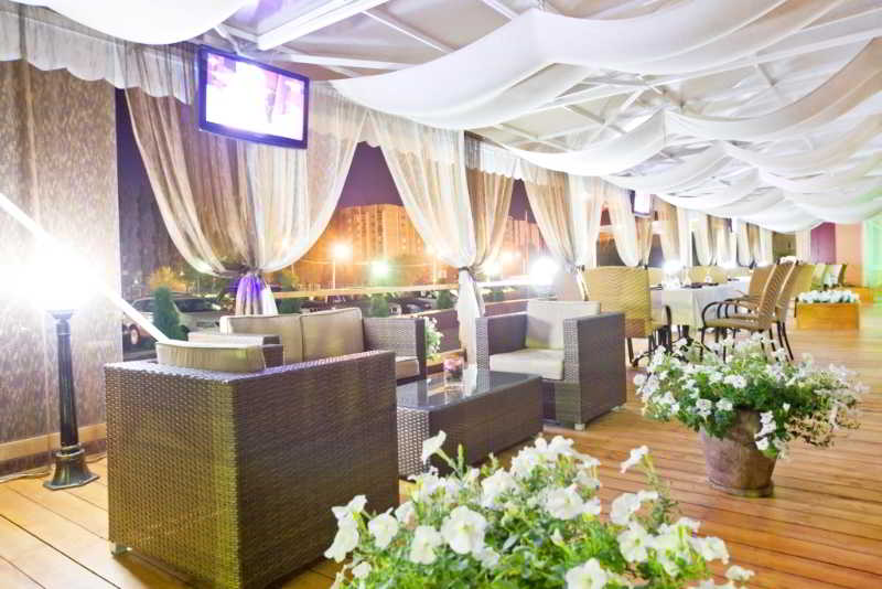 Benefit Plaza Congress Hotel