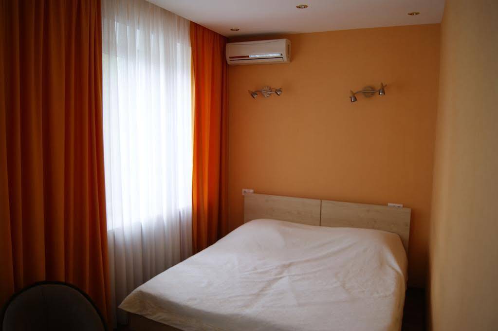 Hotel Novaya