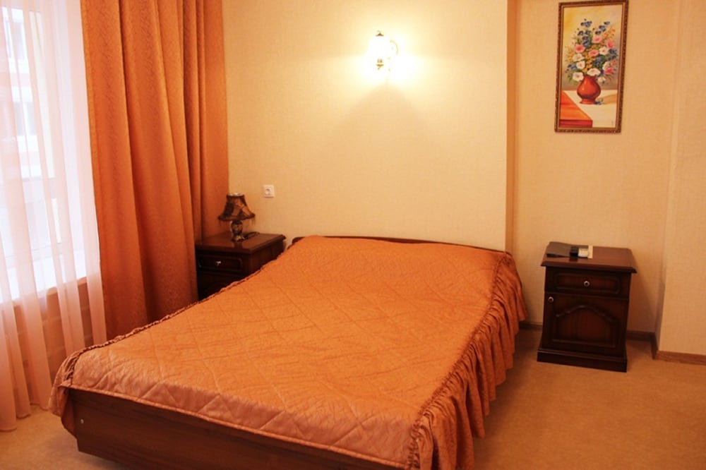 Tibet Hotel