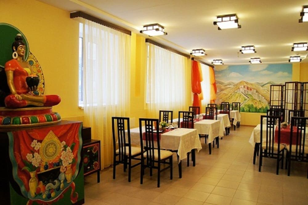 Tibet Hotel