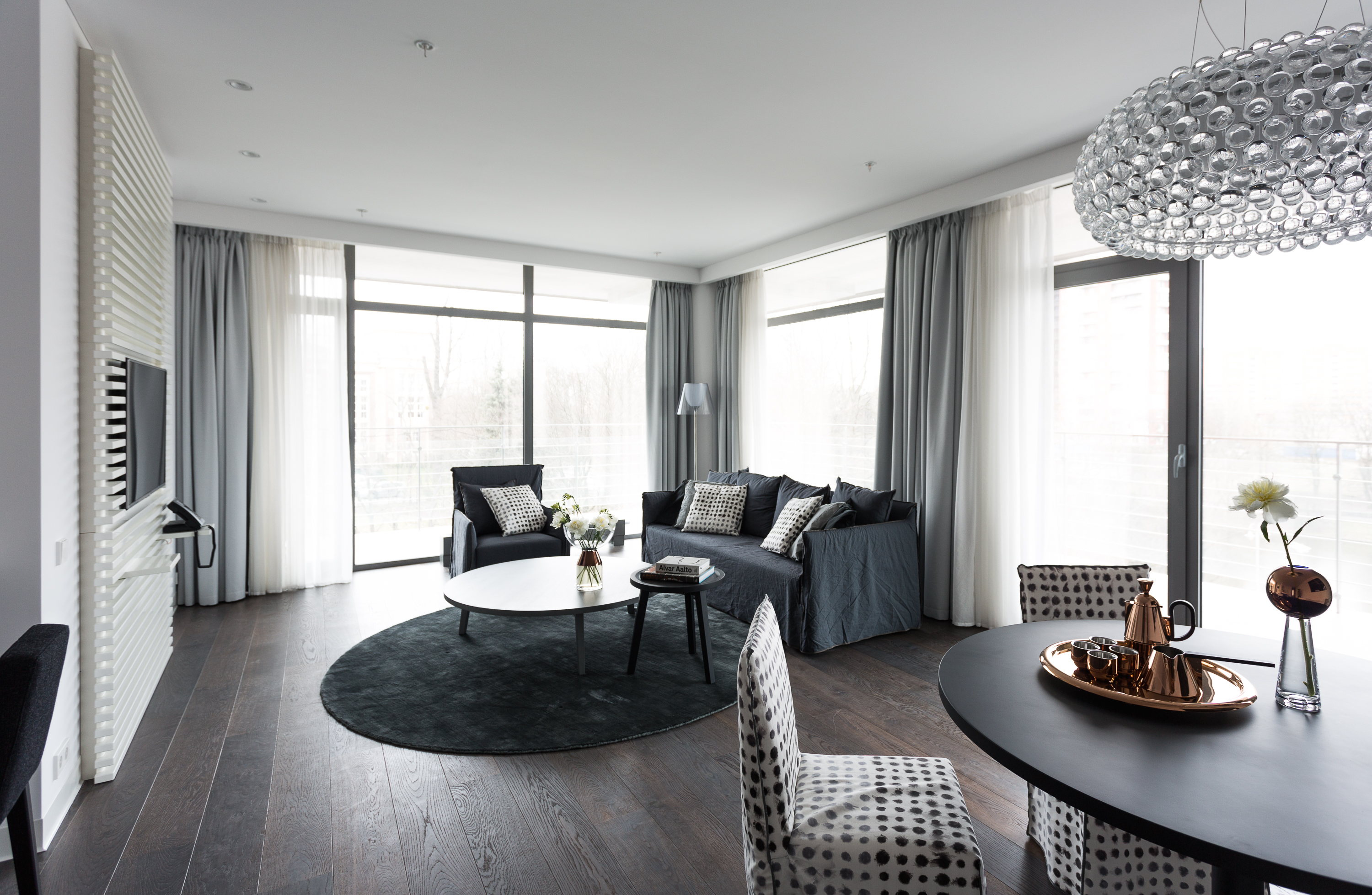 Crystal House Suite Hotel & Spa