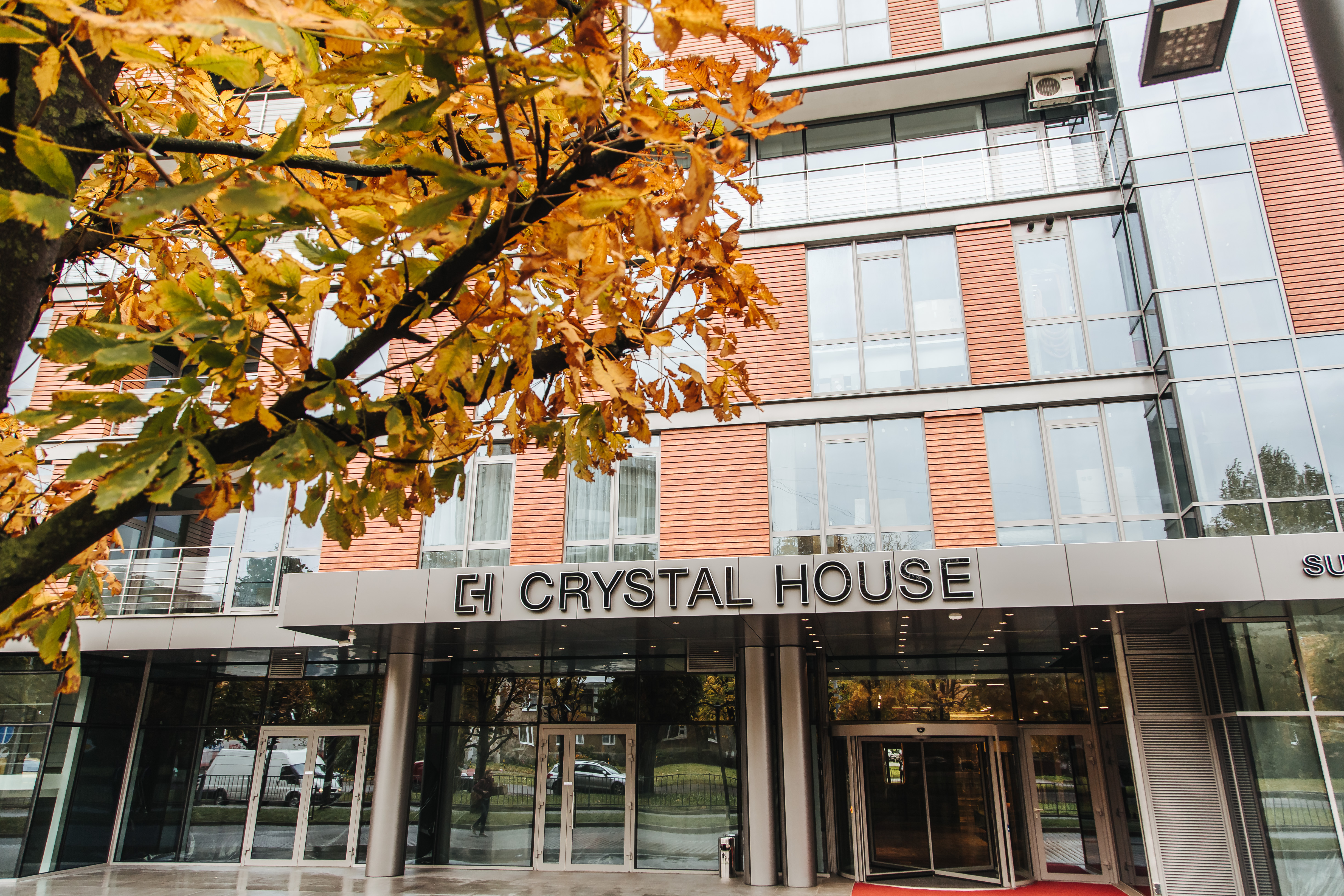 Crystal House Suite Hotel & Spa