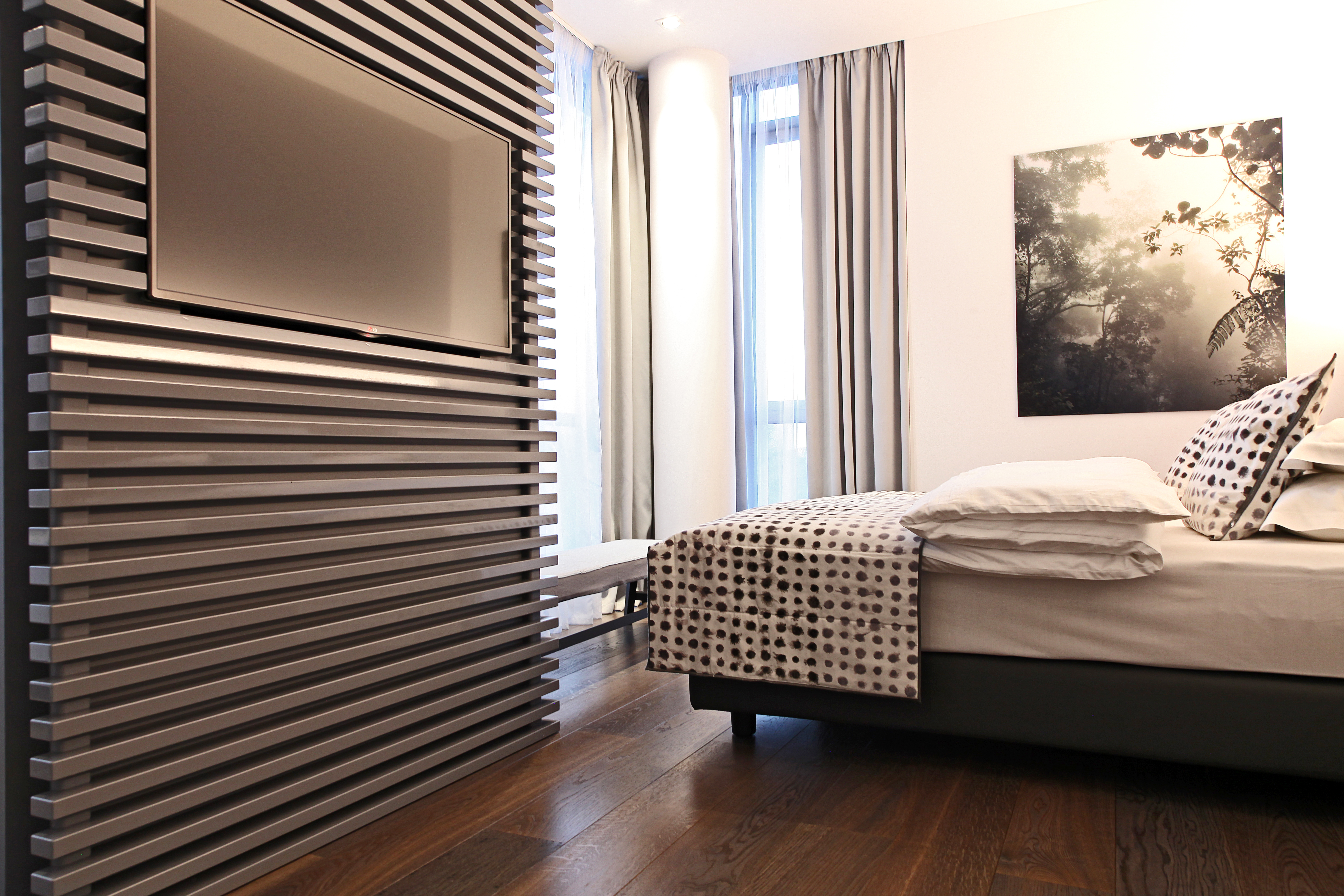 Crystal House Suite Hotel & Spa