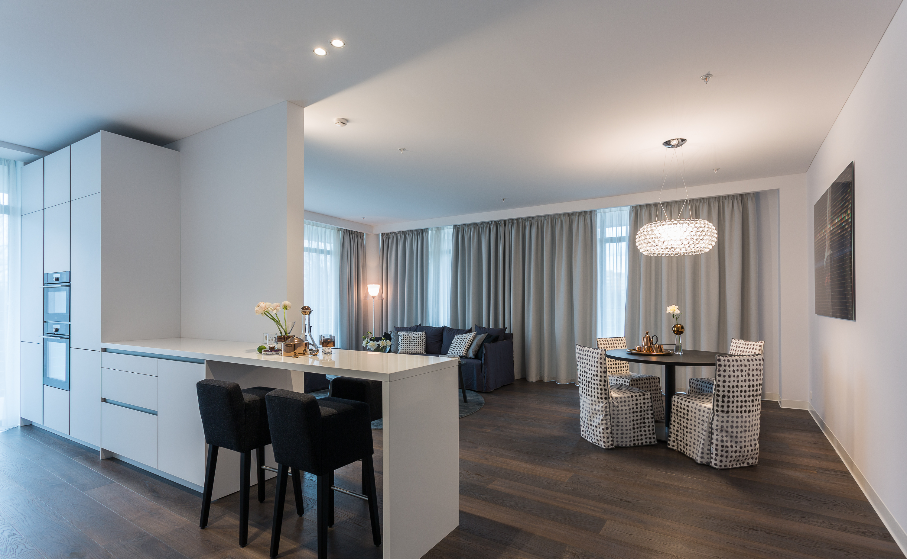 Crystal House Suite Hotel & Spa