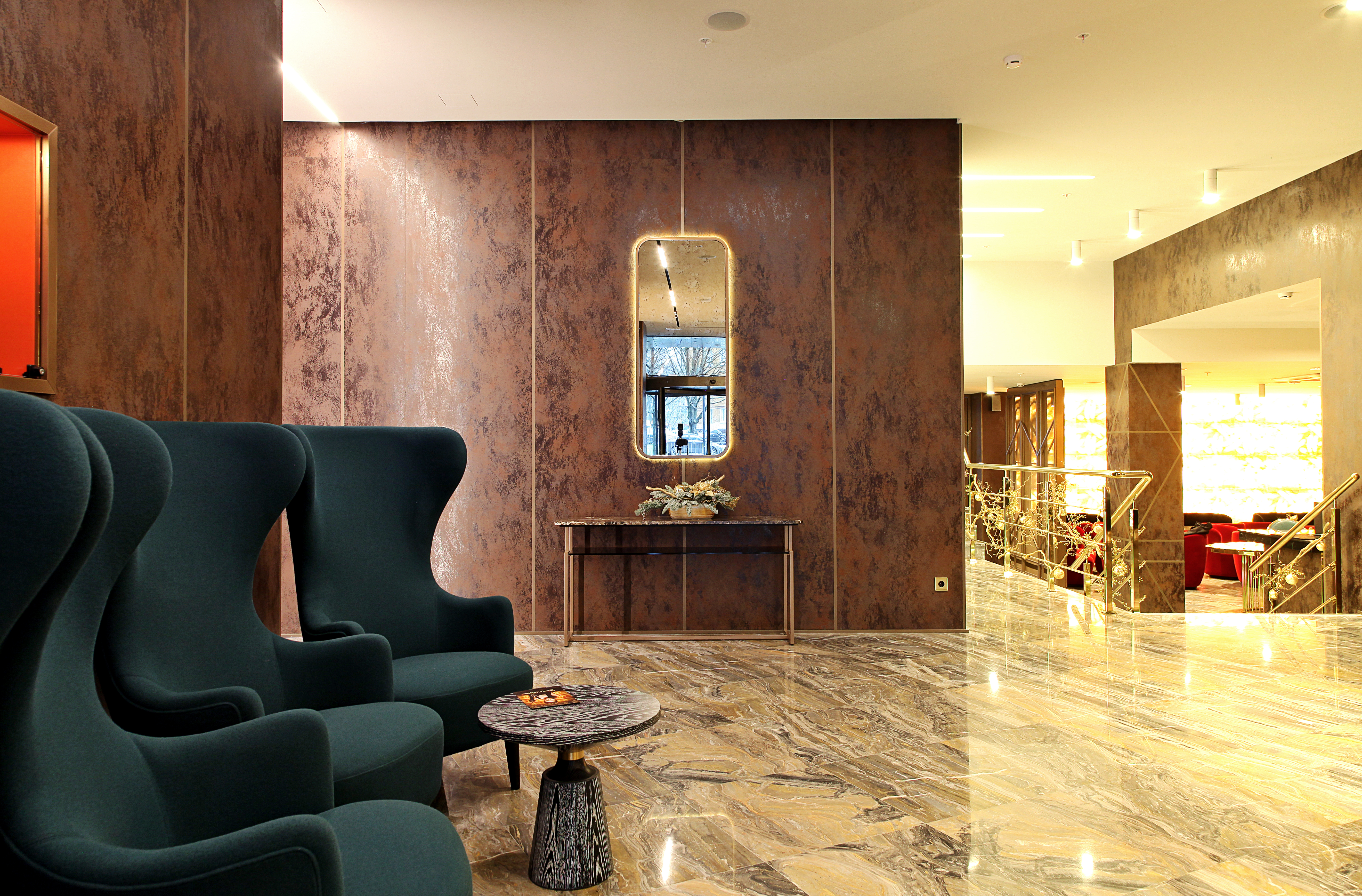Crystal House Suite Hotel & Spa