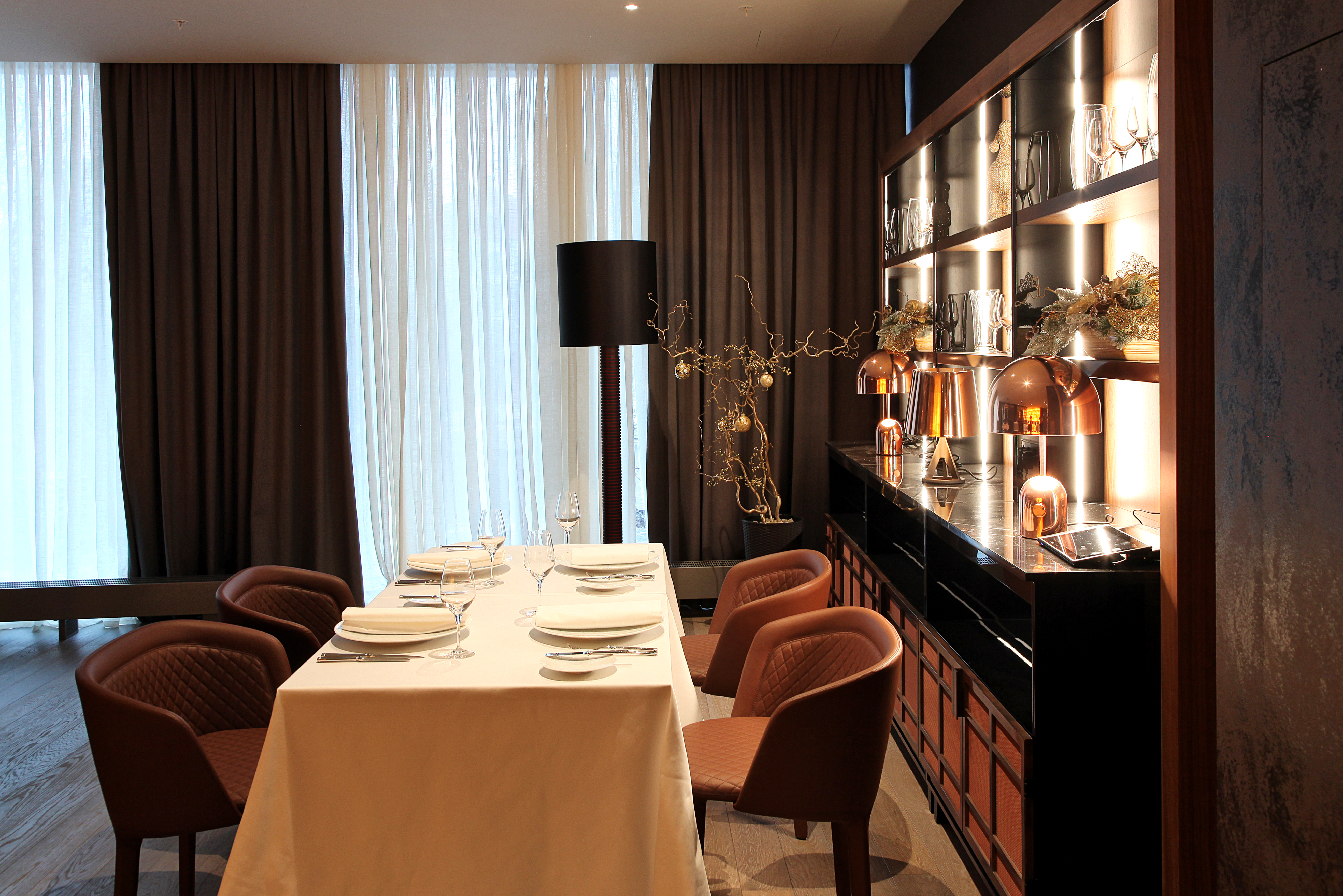 Crystal House Suite Hotel & Spa