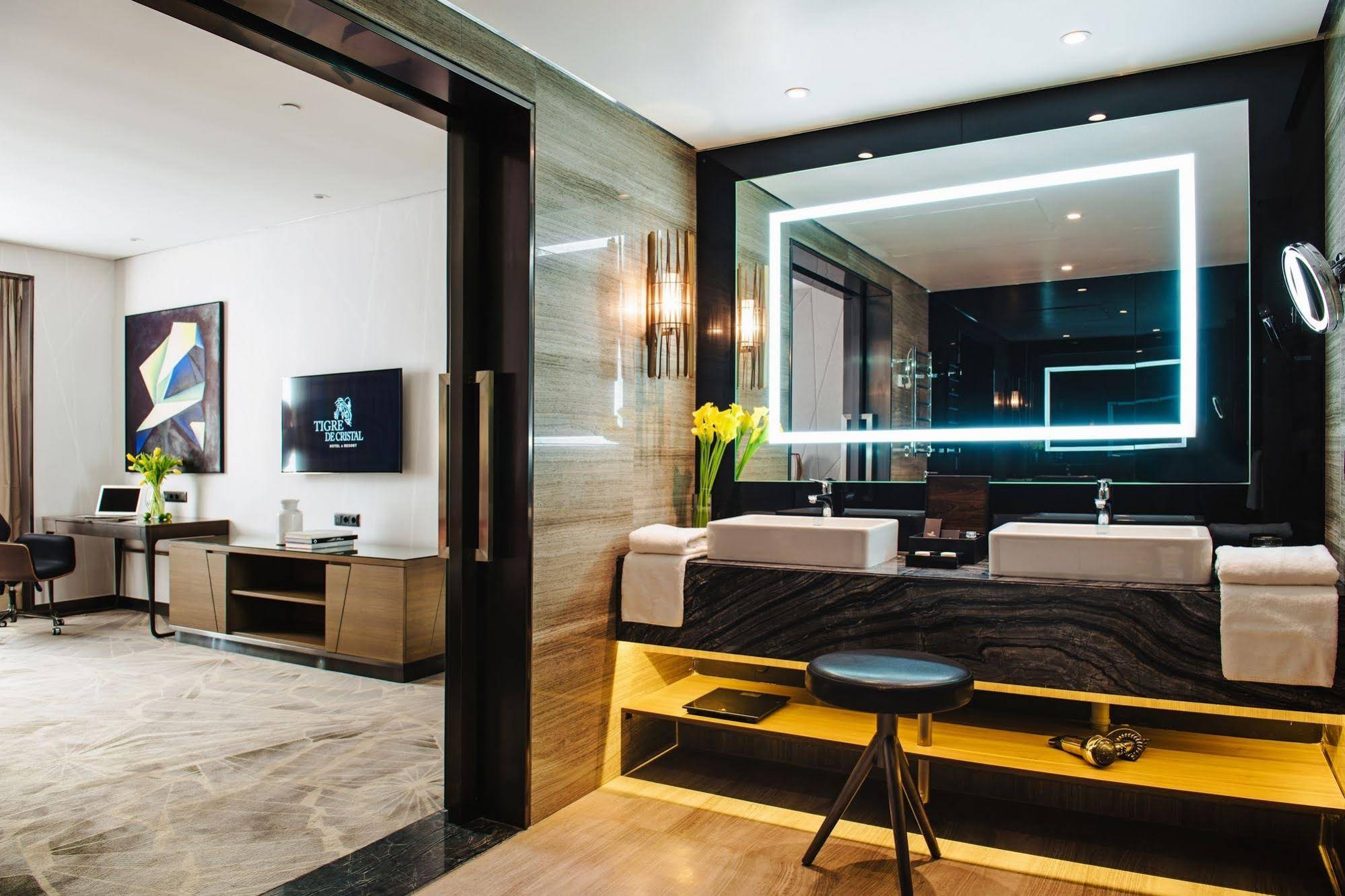 Tigre de Cristal Hotel & Resort