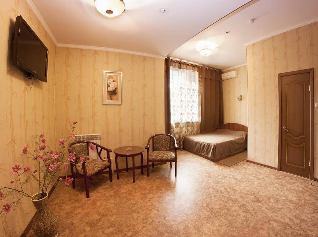 Shanghai Hotel
