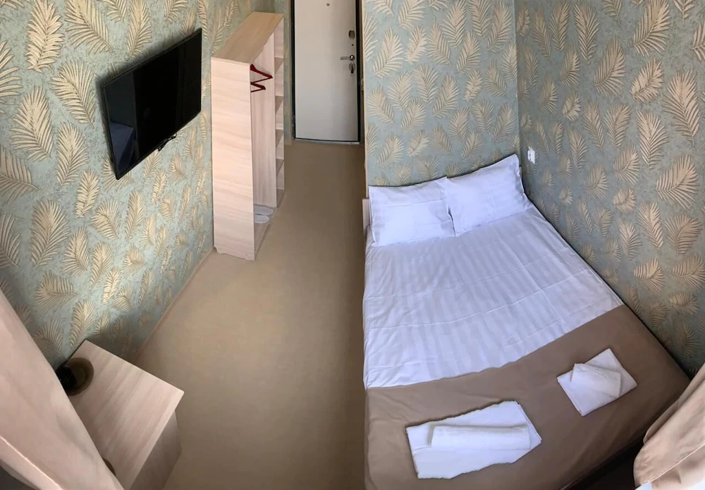 Biruza Hotel