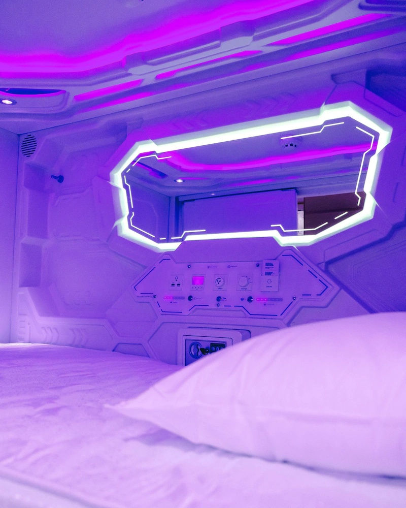 Makura Capsule Hotel