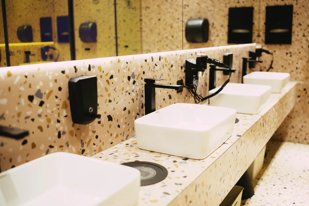 Makura Capsule Hotel