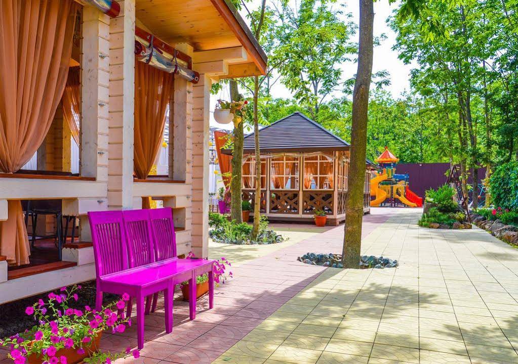 Mini Hotel Kedrovaya Pad