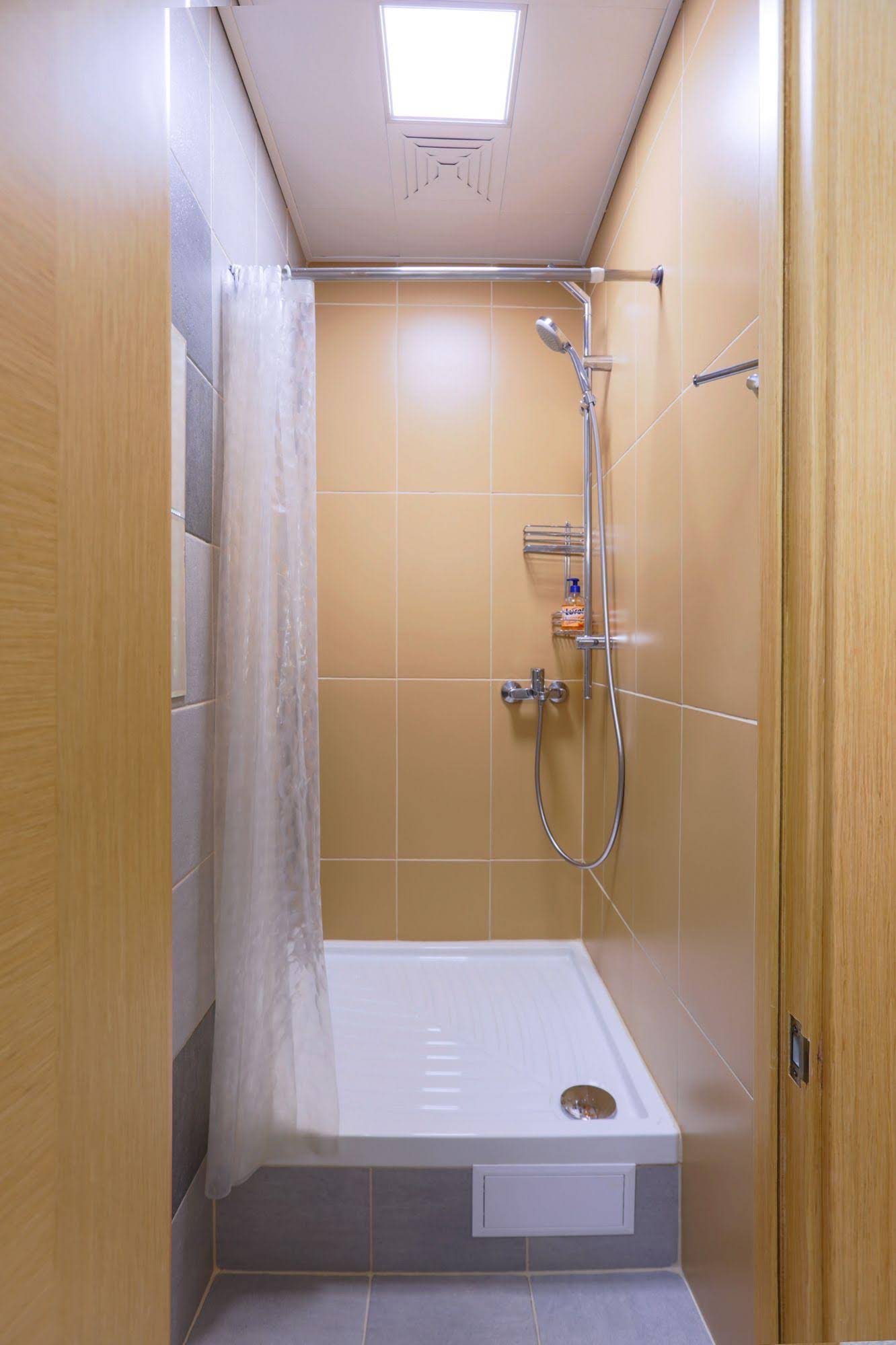 VladStar Inn Hostel