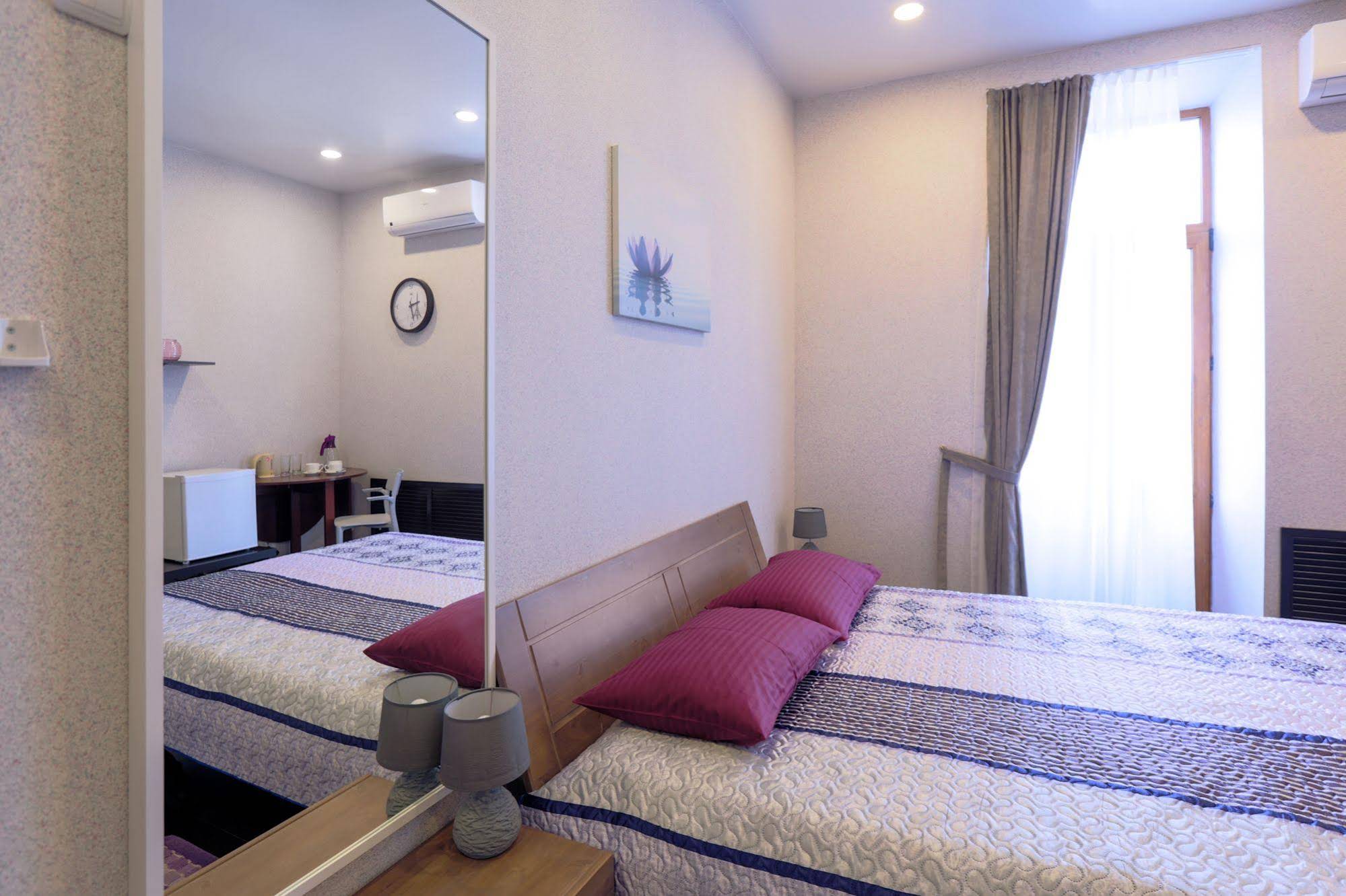 VladStar Inn Hostel