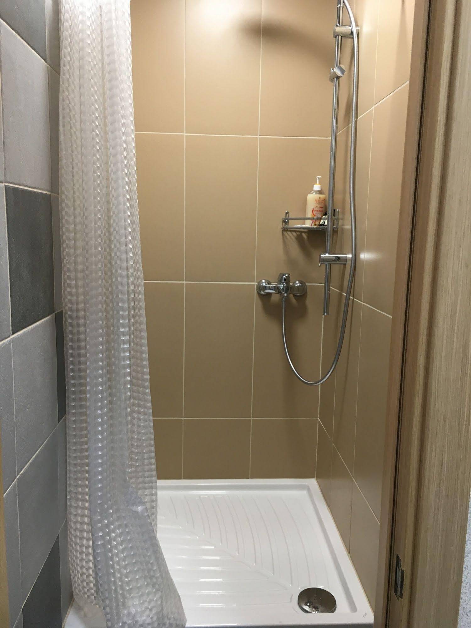 VladStar Inn Hostel