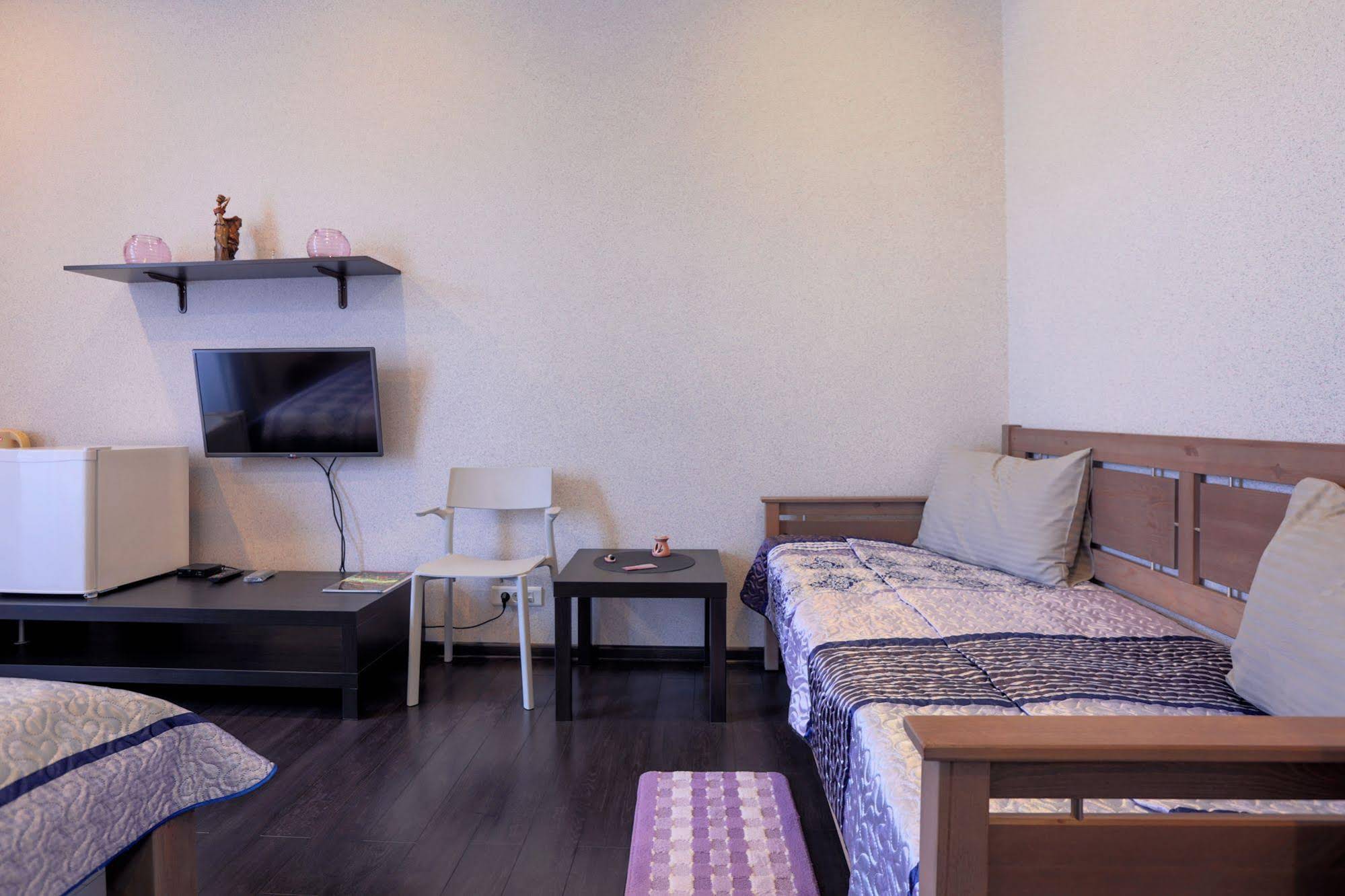 VladStar Inn Hostel
