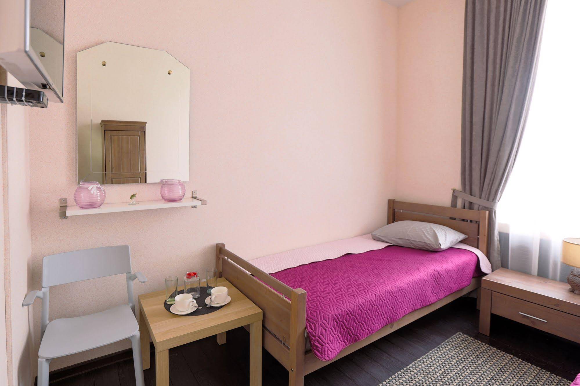 VladStar Inn Hostel