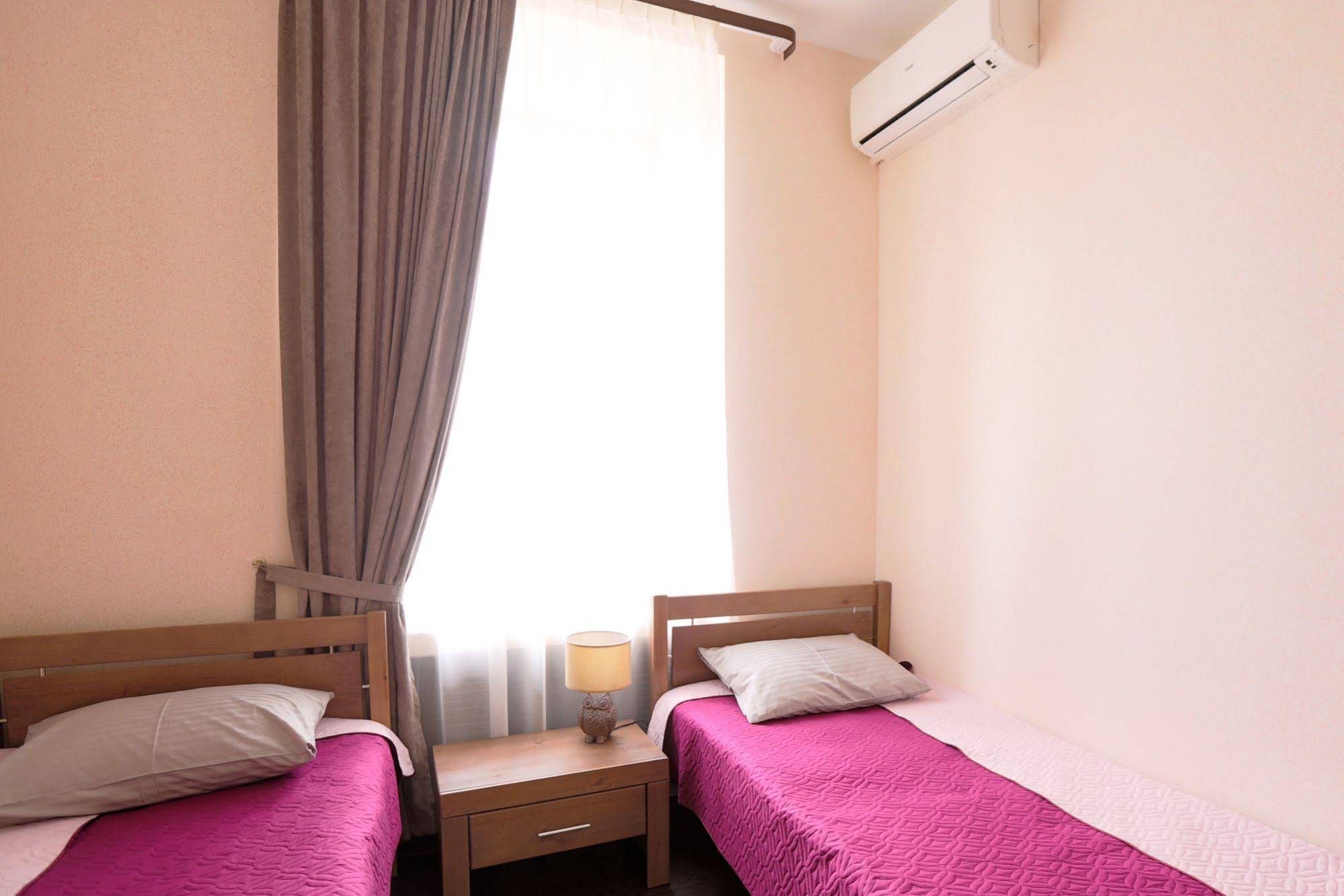 VladStar Inn Hostel