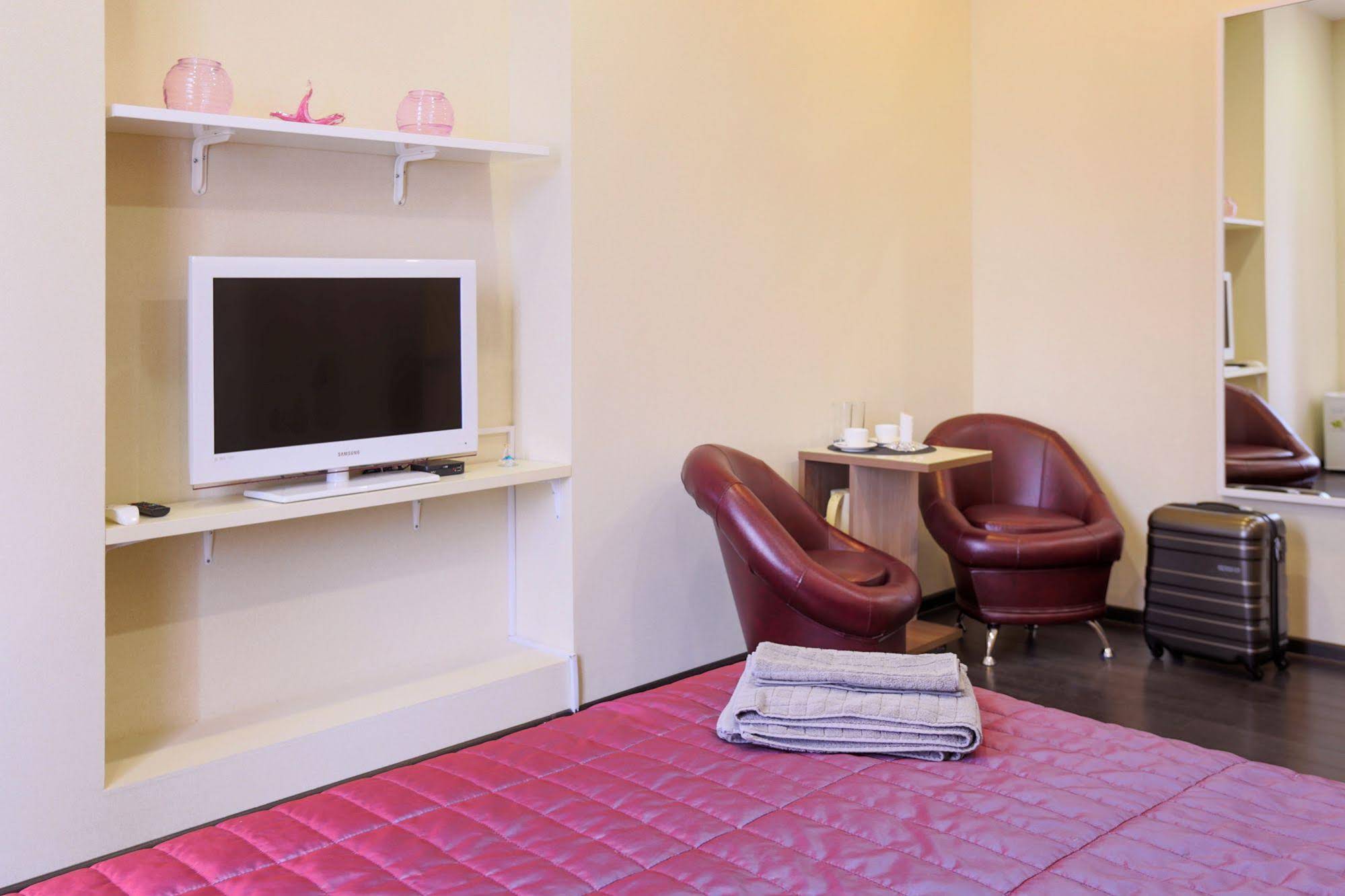 VladStar Inn Hostel