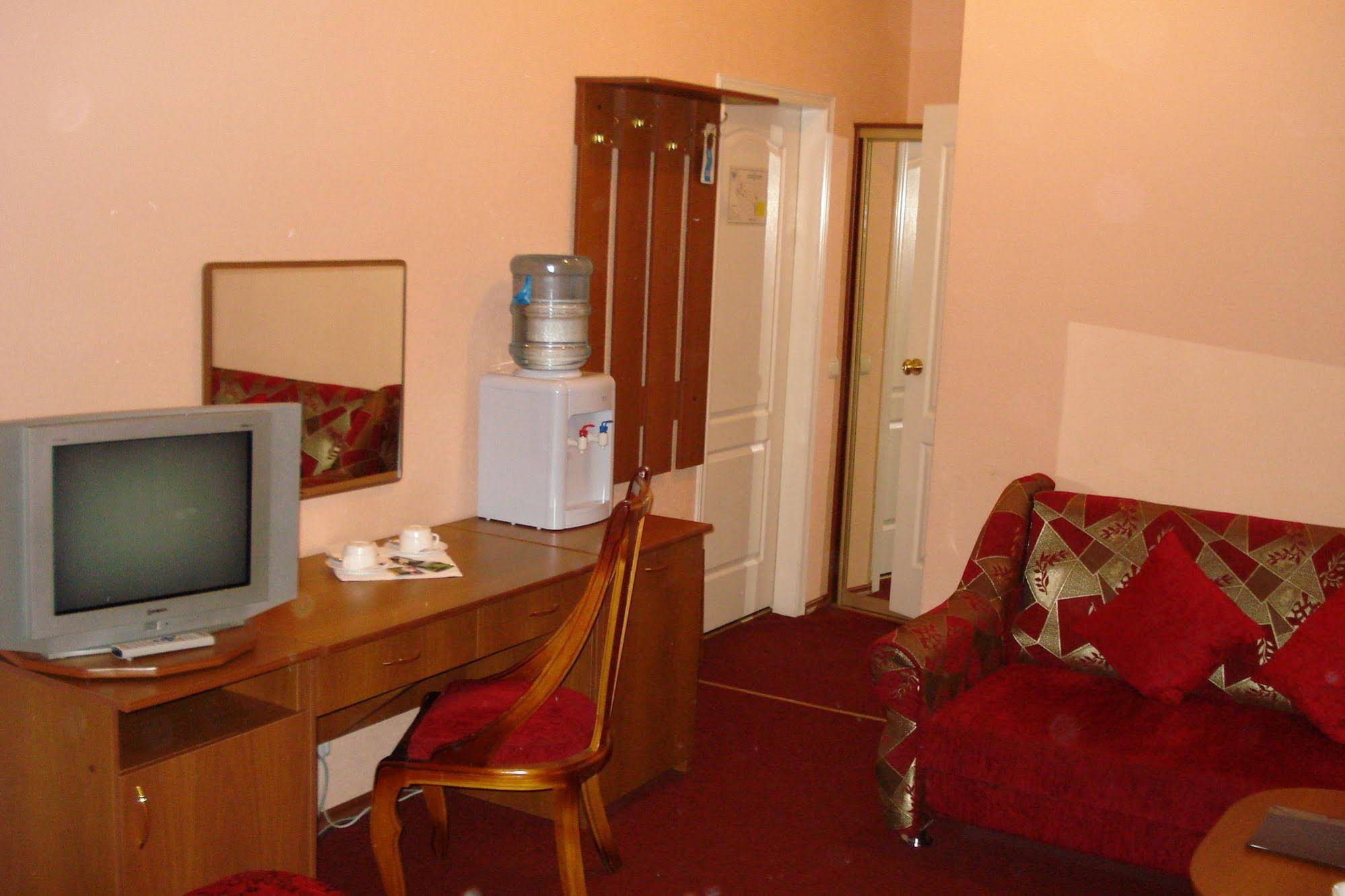 Yakhont Hotel