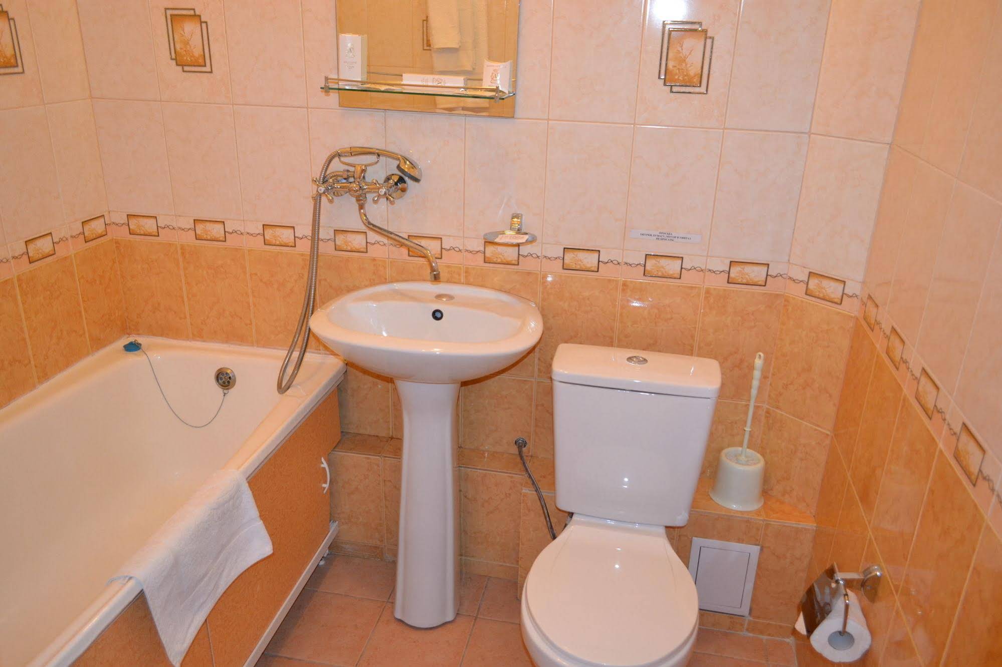 Yakhont Hotel
