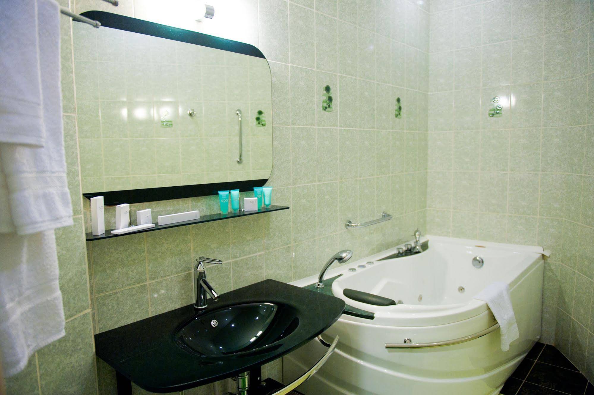 Yakhont Hotel