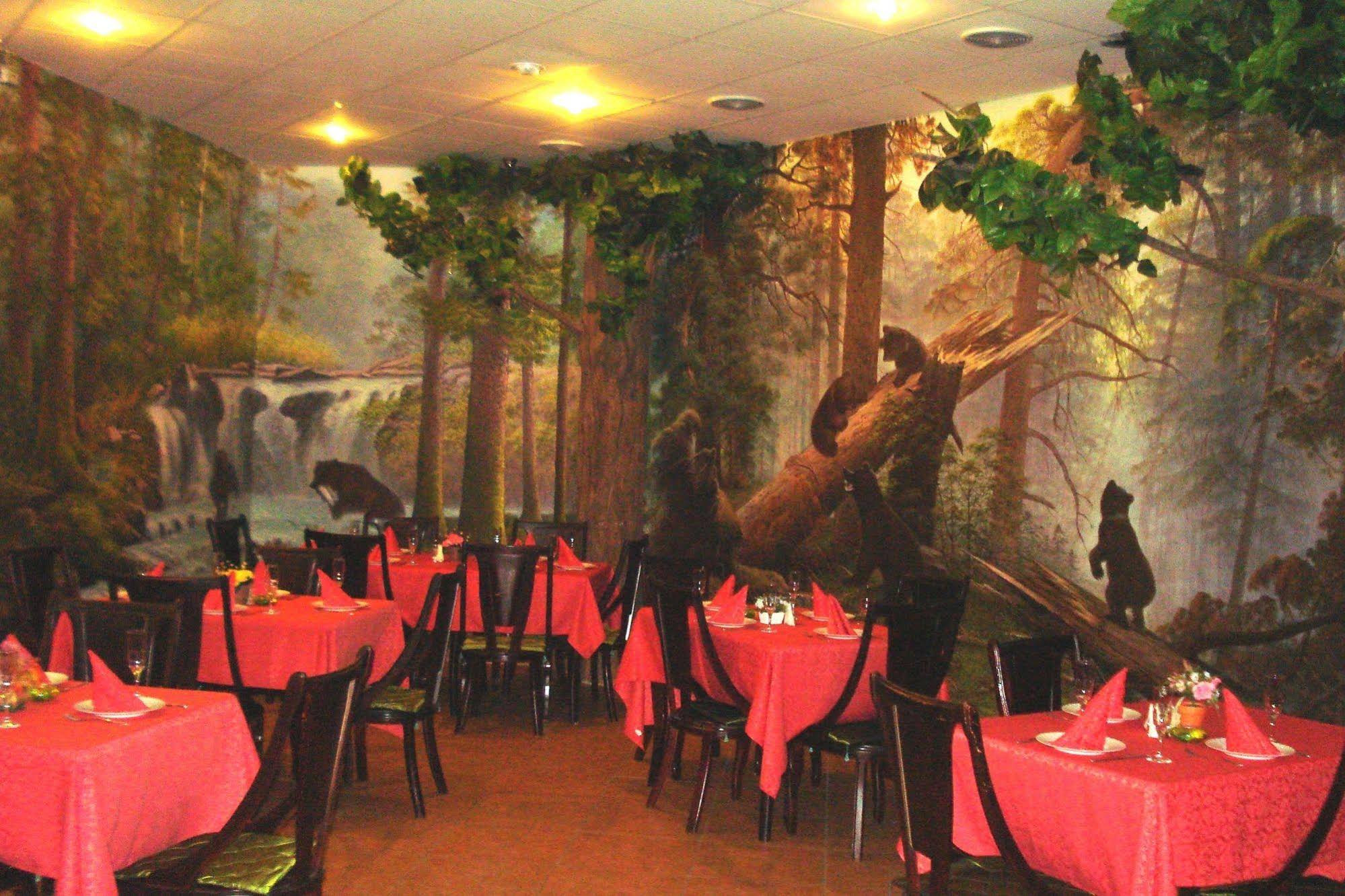 Yakhont Hotel