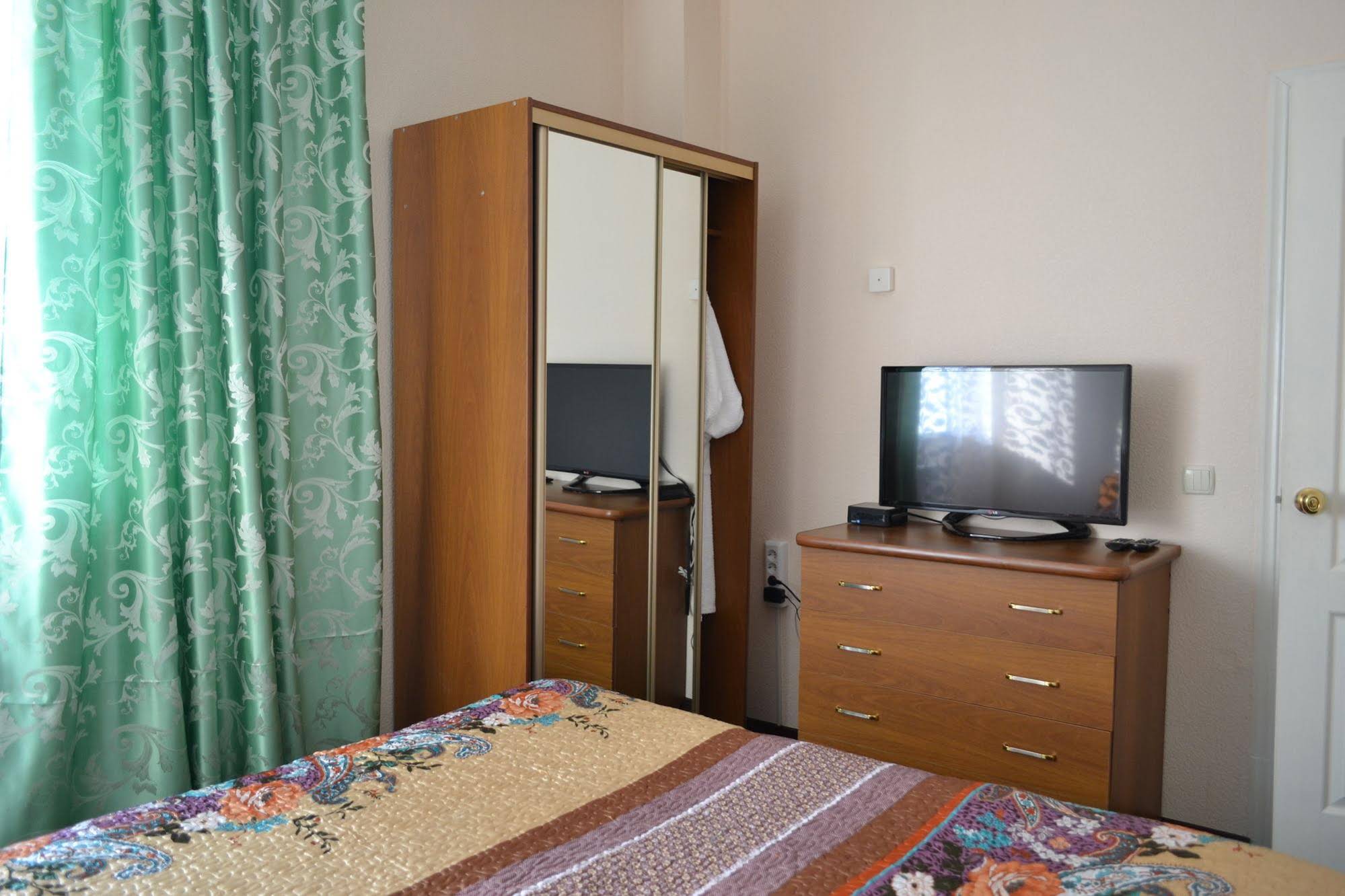 Yakhont Hotel