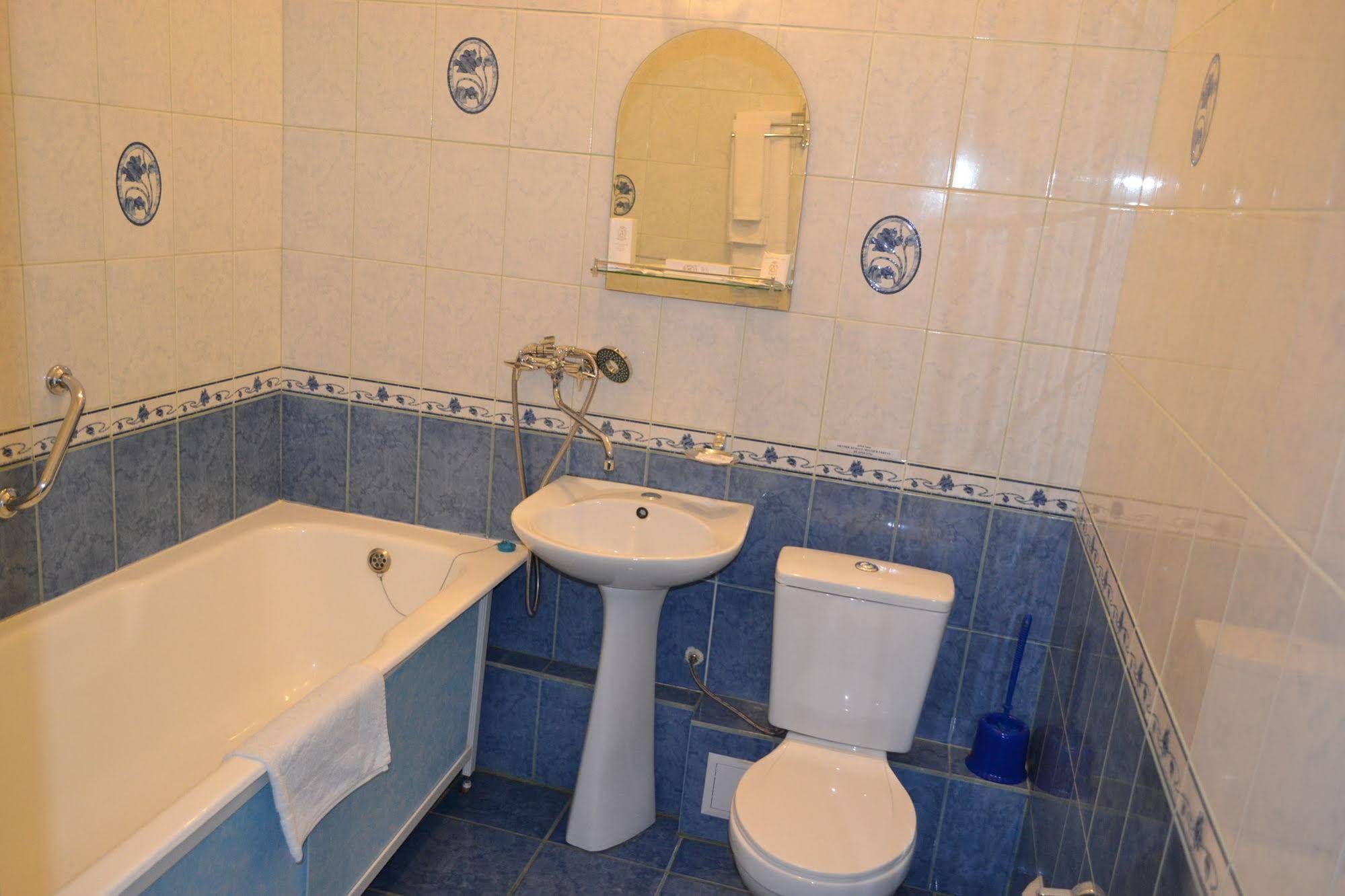 Yakhont Hotel