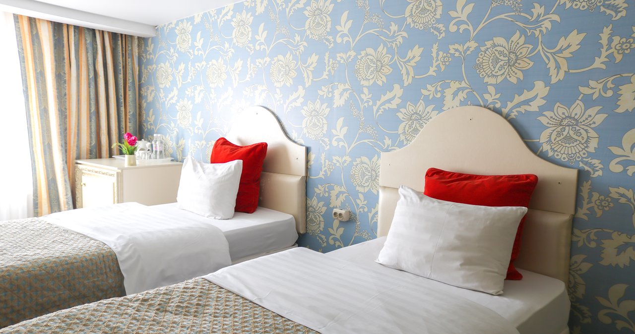 Gallery Voyage Hotel