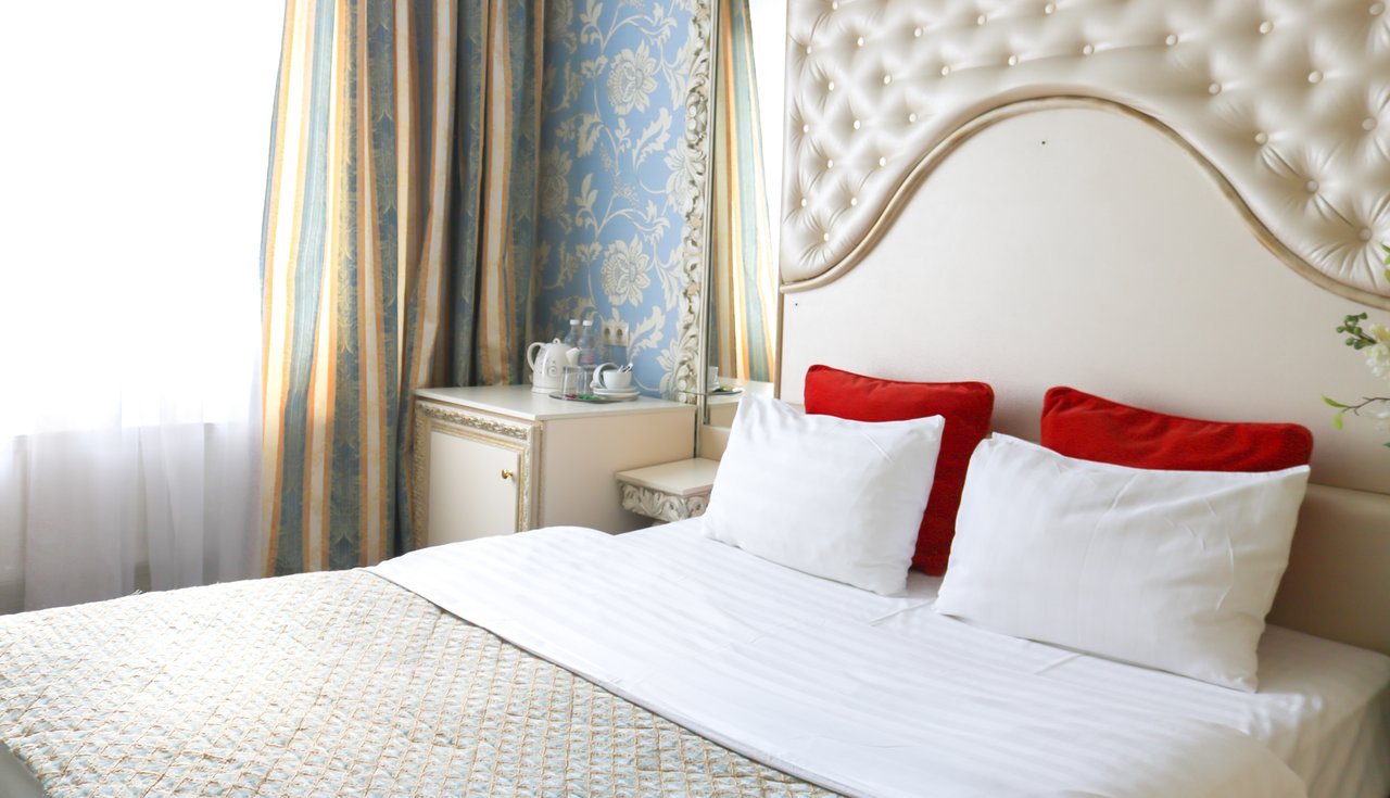 Gallery Voyage Hotel