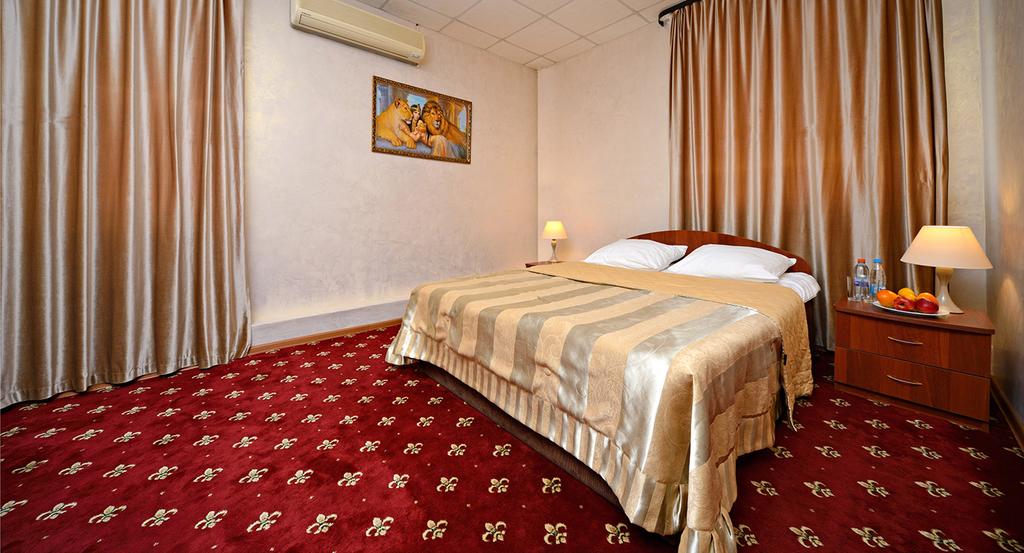 Rus Hotel