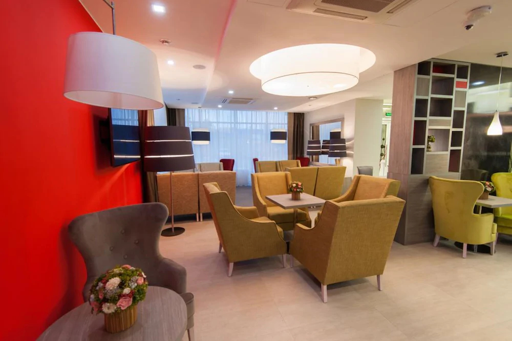 Iskra Hotel